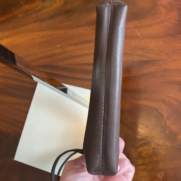 VGUC. Coach brown leather wristlet. - Picture 9 of 10